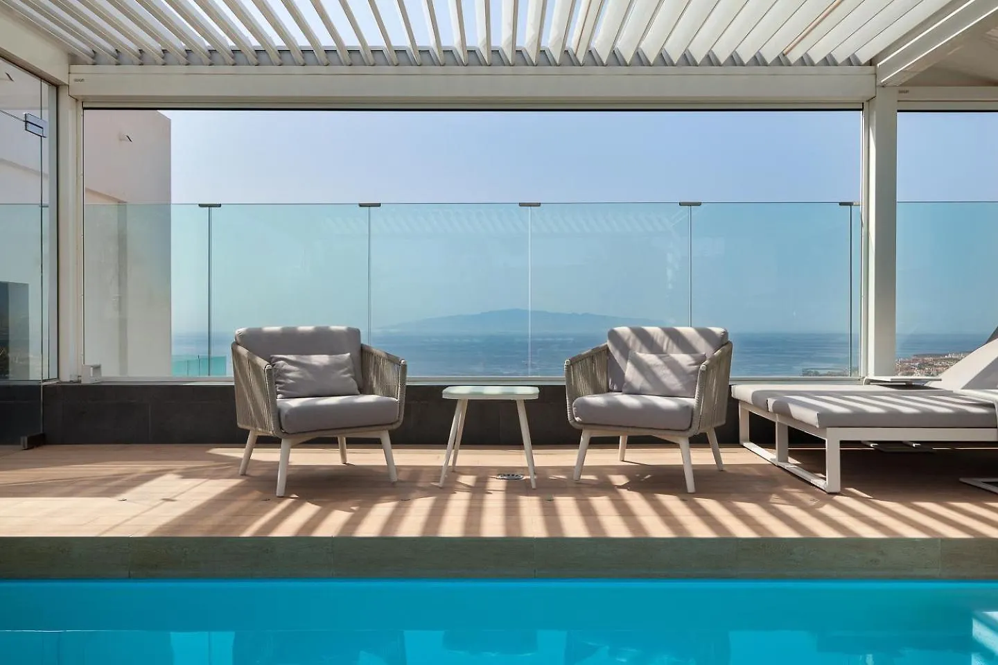 Luxury Private Villa With Heated Pool And Amazing Ocean View أذيخي 0*,
